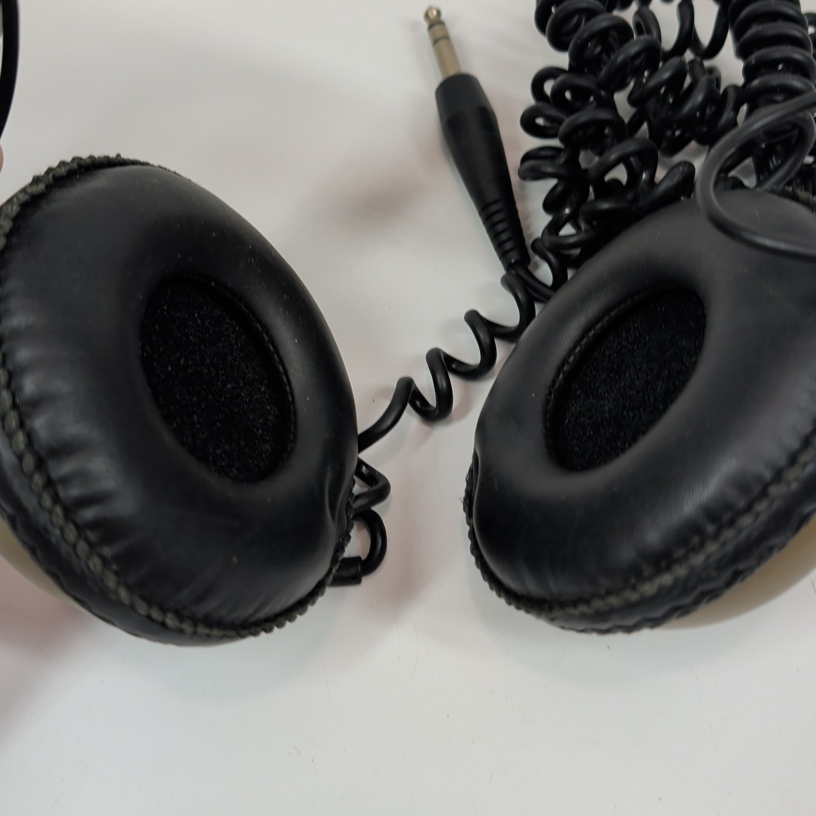 Vintage Realistic Nova 40 Over-Ear Stereo Headphones Coiled Cable 1/4″ Jack