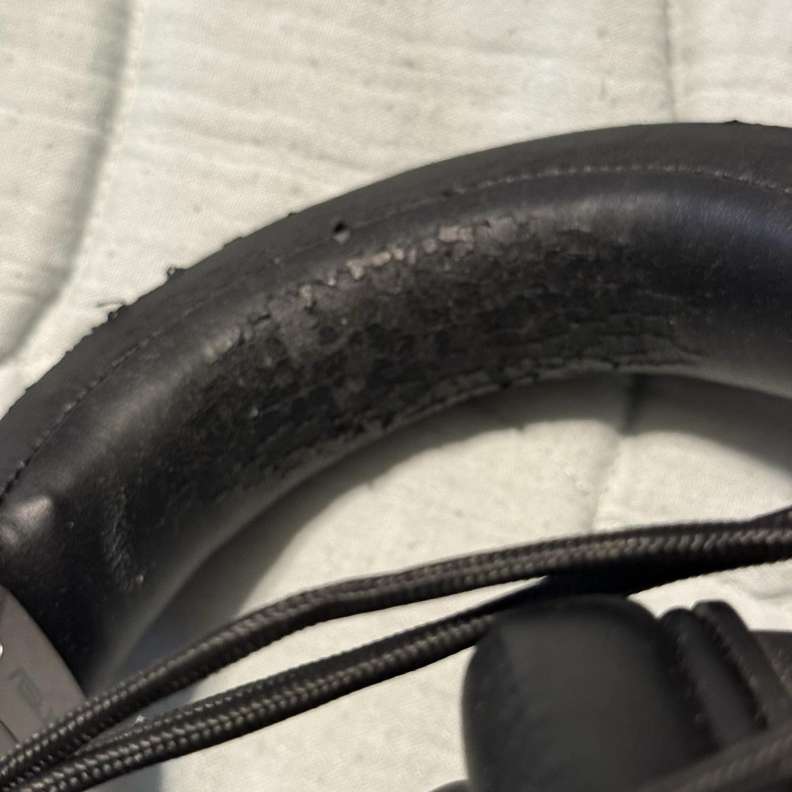 ASUS Headphones Wired – On Ear – See Description And Photos