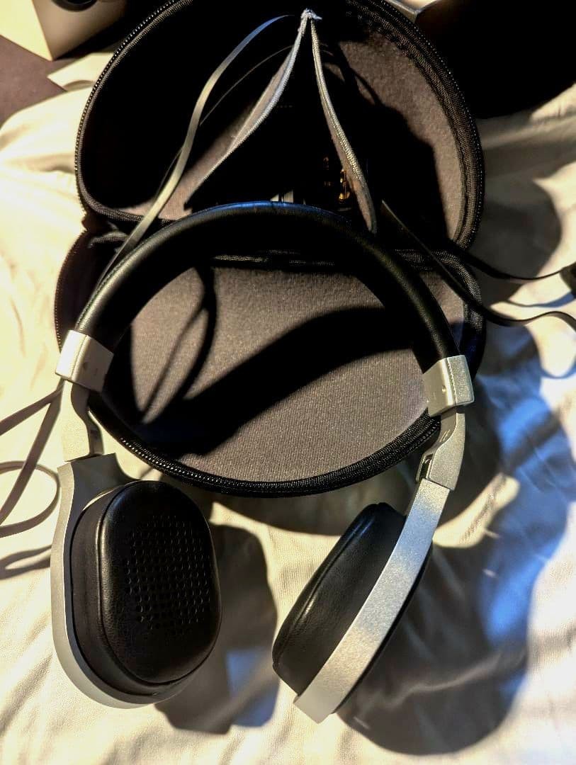 KEF M500 High Sound Quality Luxury Headphones Silver