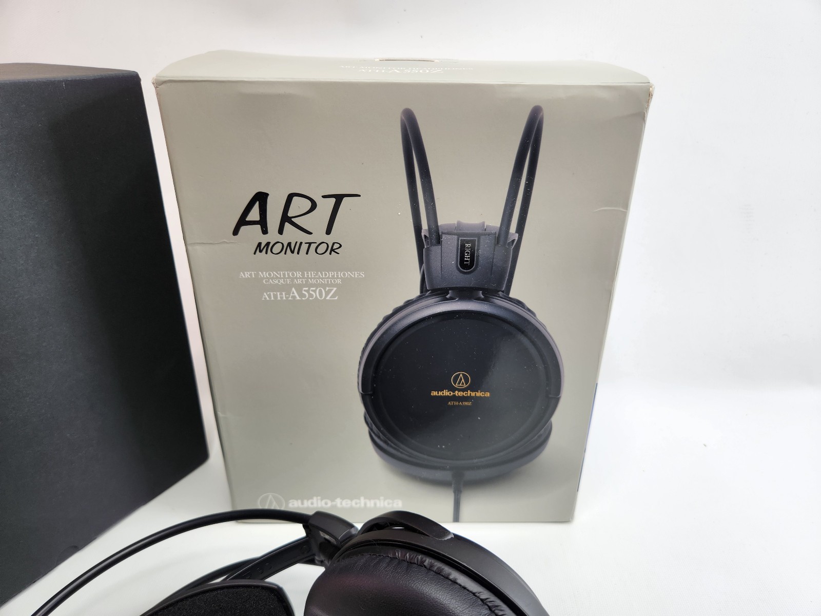 Audio-Technica ATH-A550Z Art Monitor Dynamic Headphones Black