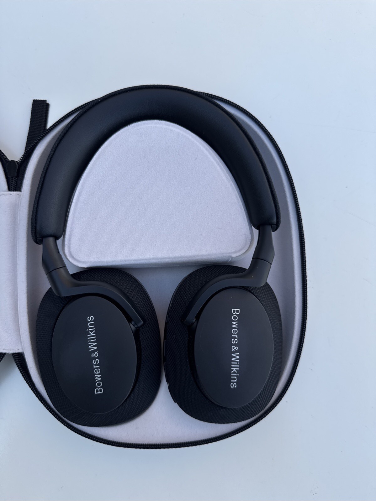 Bowers & Wilkins Px7 S2e Headphones | Black | NEW SEALED