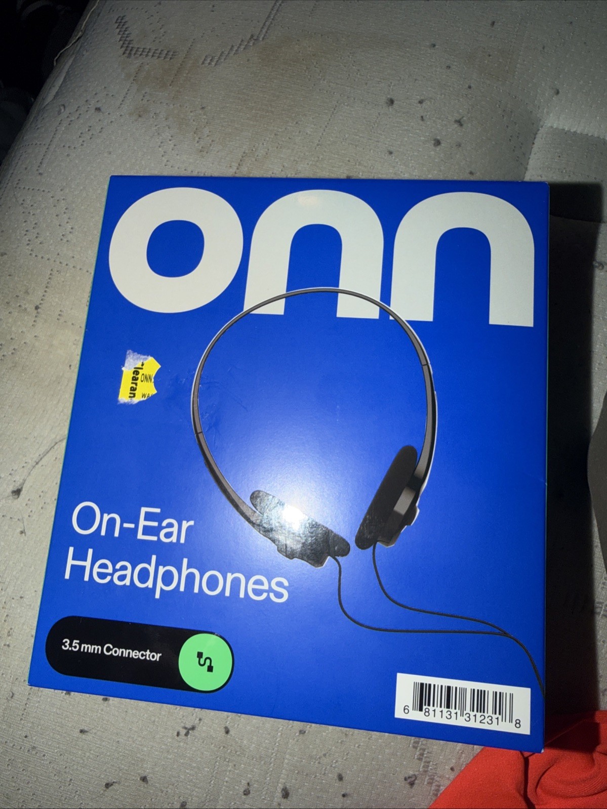 ONN On-Ear Headphones with 3.5mm Jack Adjustable headband *BRAND NEW*