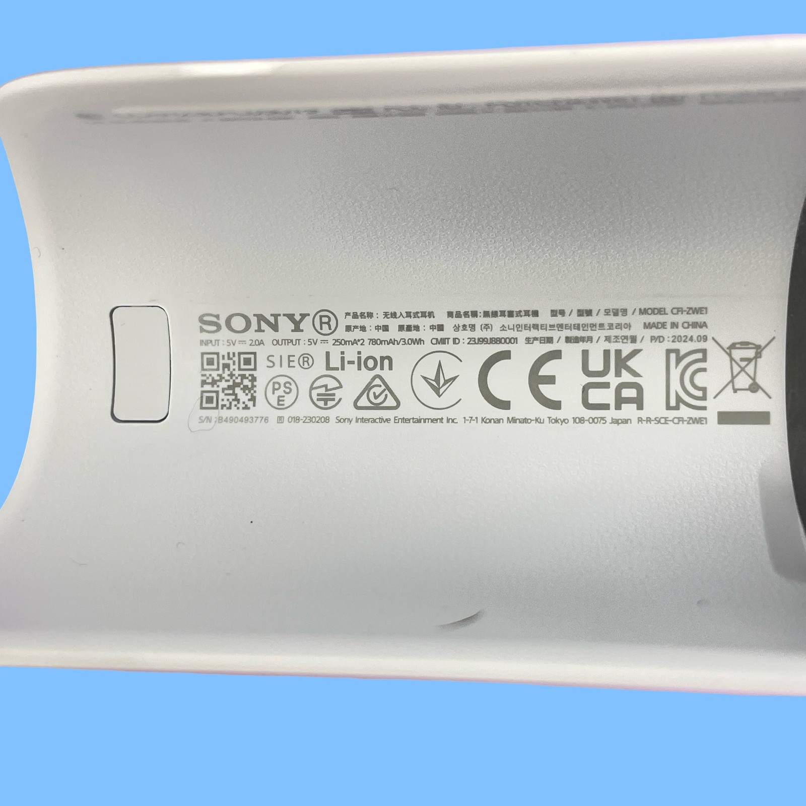 Sony PULSE Explore CFI-ZWE1 Bluetooth Gaming Earbuds – White NO DONGLE #MP8315