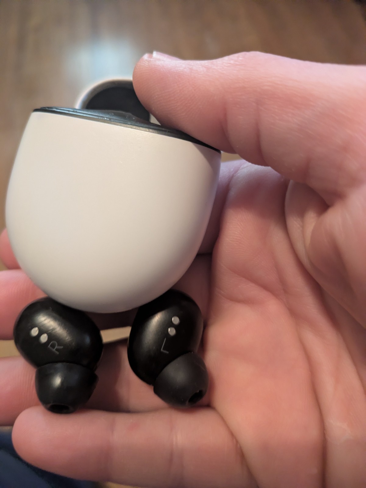 Bluetooth True Wireless In-Ear Earbuds w/ Charging Case Mic Black/White
