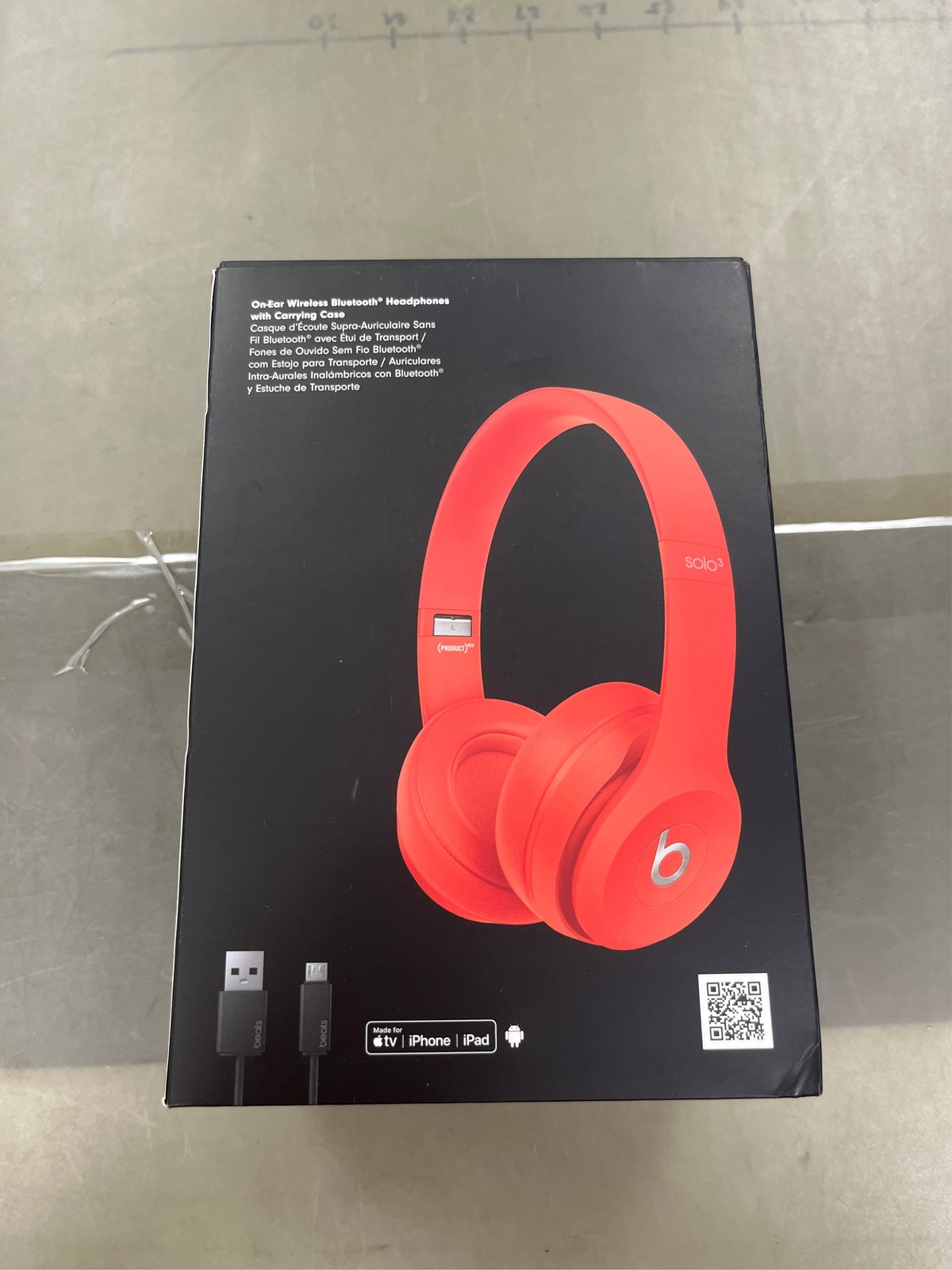 Beats by Dr. Dre Solo3 Casual Listening Active Noise Cancellation Bluetooth On-E