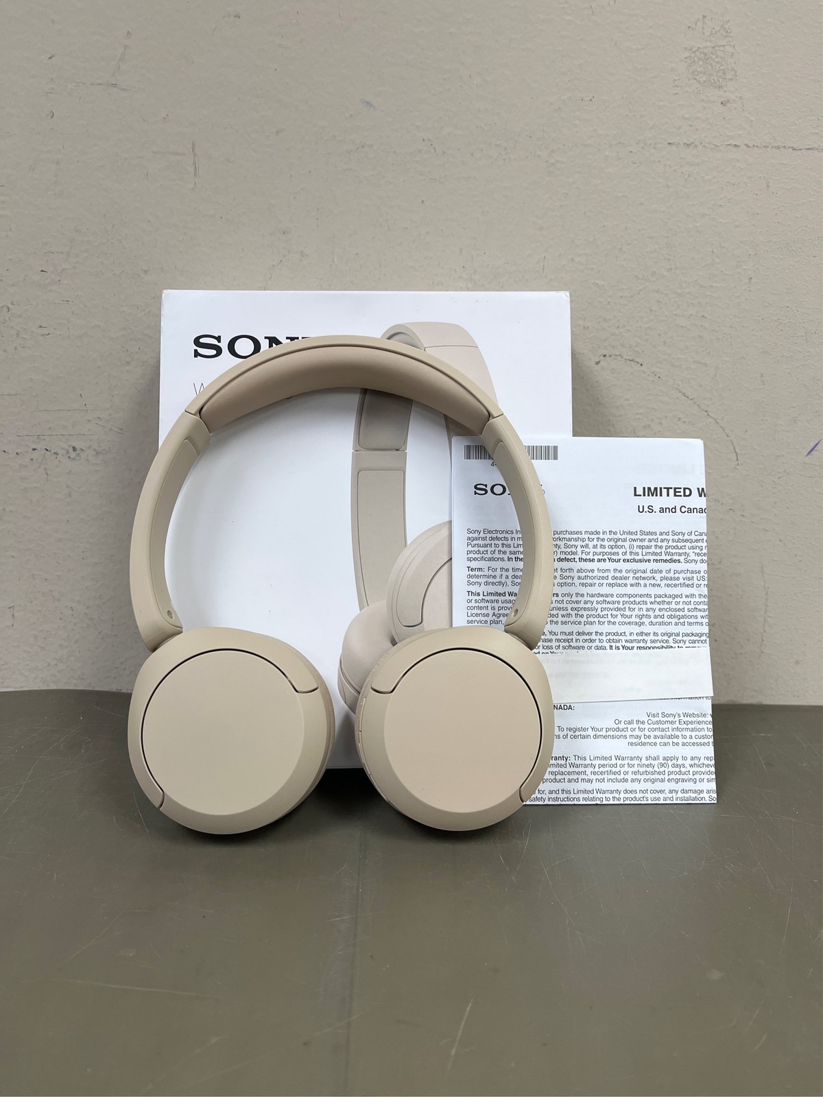 Sony WH-CH520 Wireless Headphones Bluetooth On-Ear Headset with Microphone, Ca 1