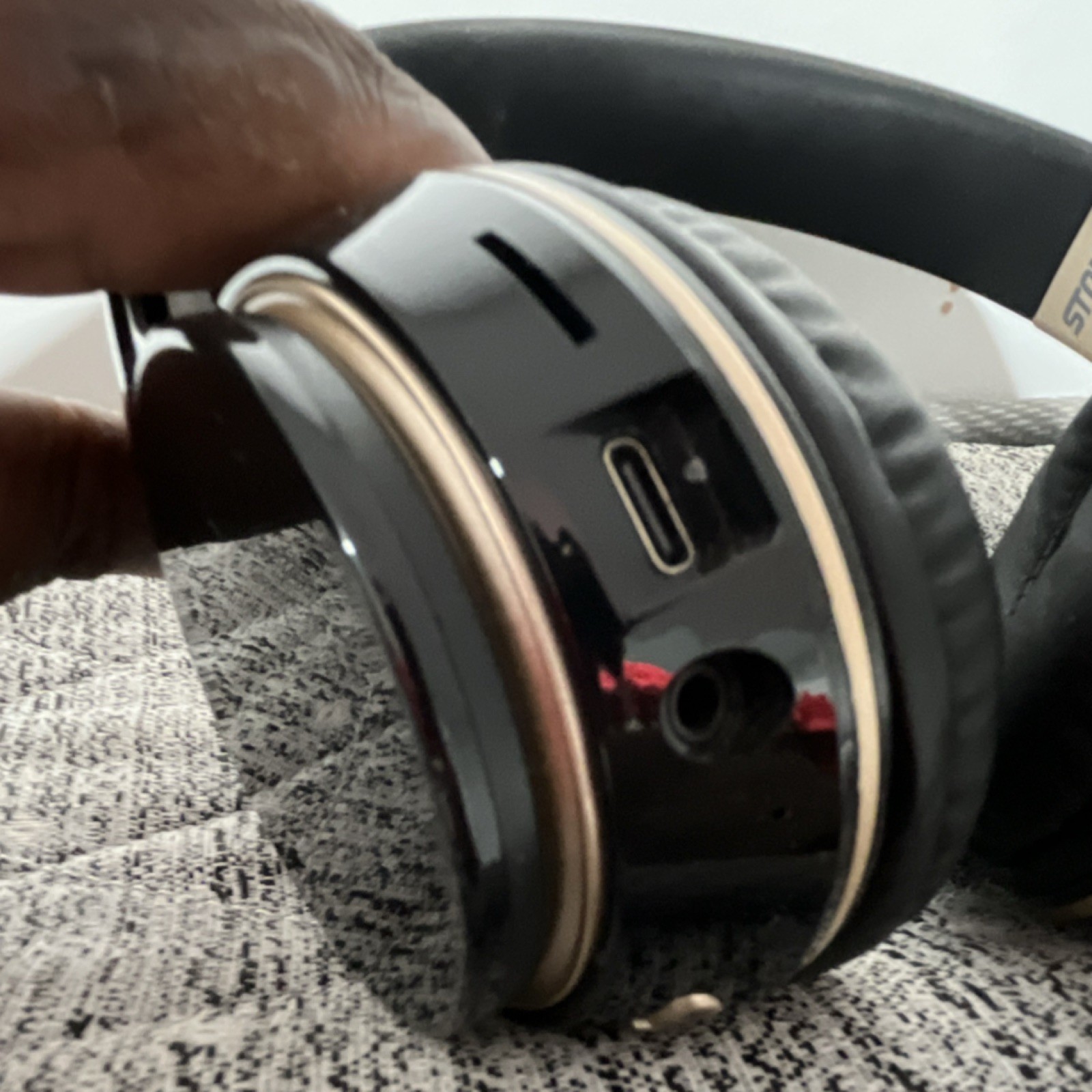 STONEGO Black Gold Bluetooth Over-Ear Headphones with Mic & Volume Control