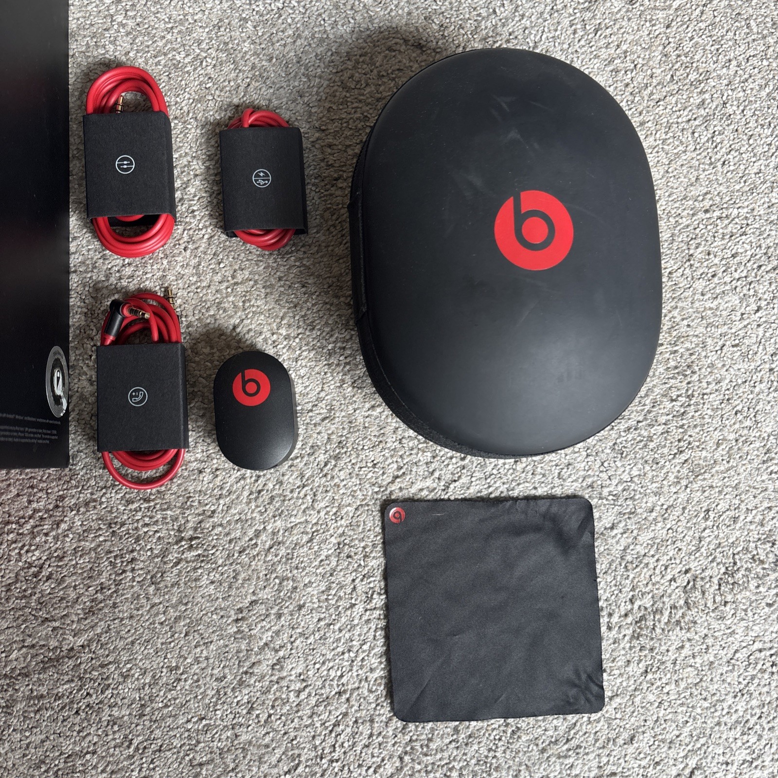 Beats by Dr. Dre Studio 2.0 Over the Ear Headphone – Red