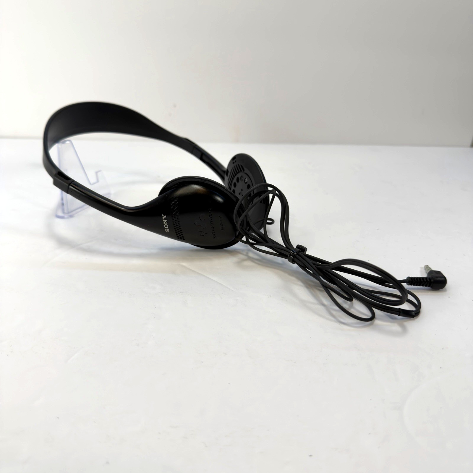 Vintage Sony Walkman MDR-027 Lightweight On-Ear Wired Headphones 3.5mm Black