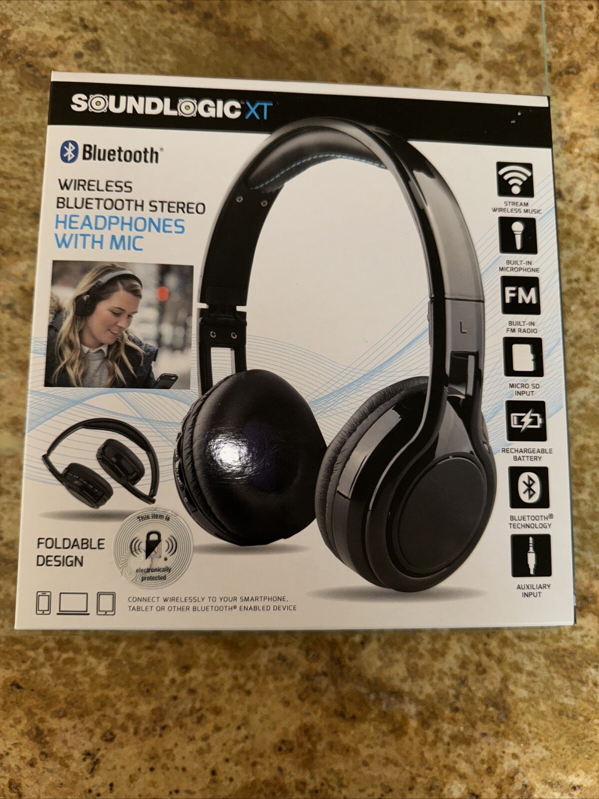 SoundLogic XT Wireless Bluetooth Stereo Headphones With Mic NWT