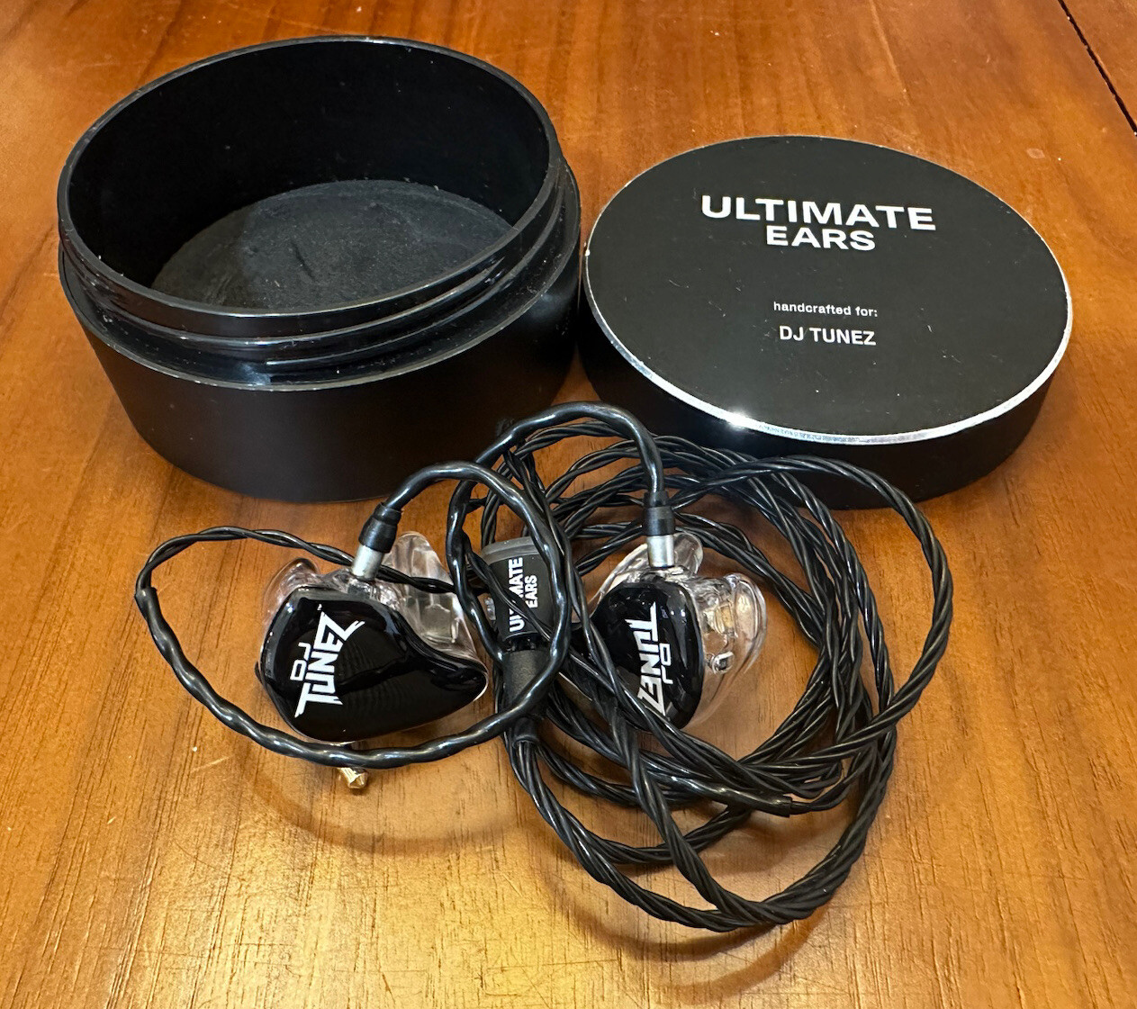 Rare! DJ Tunez Ultimate Ears Headphones – Handcrafted For Music Artist DJ Tunez