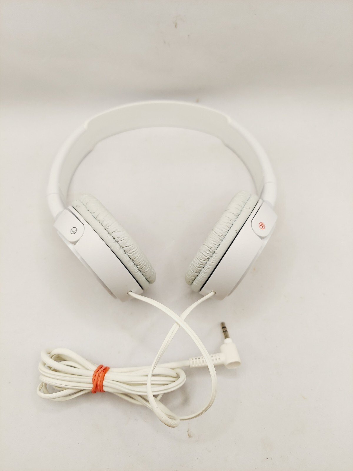 Sony MDR-ZX110 Ear-Pad (On the Ear) Headband Foldable Headphones – White