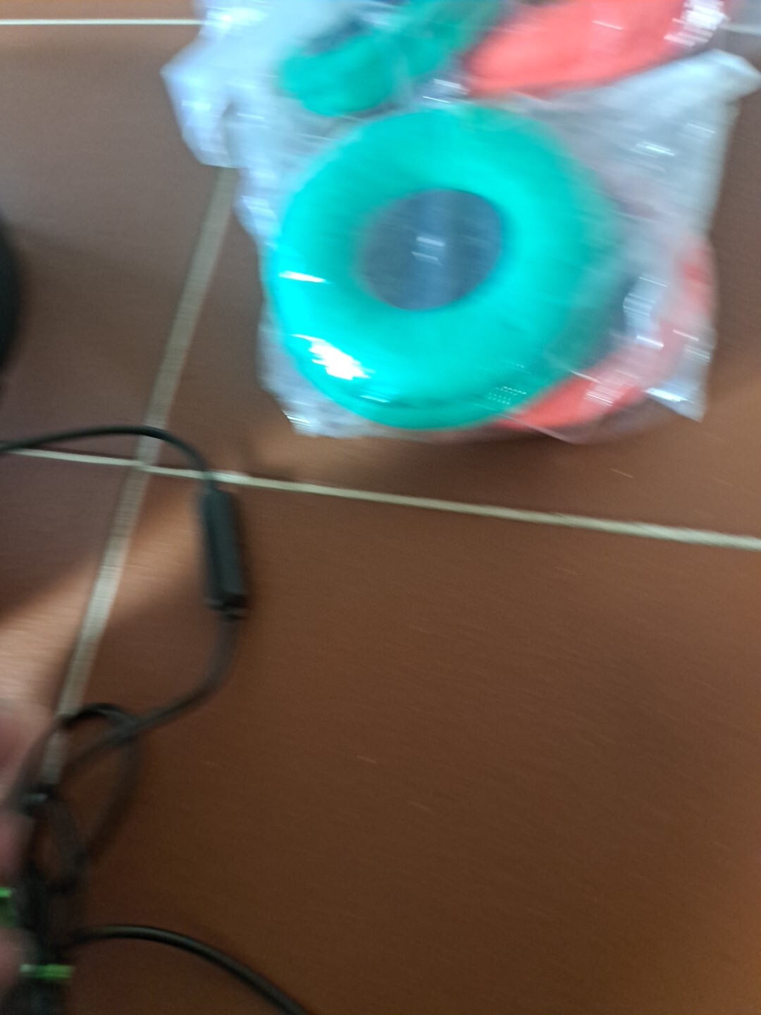 Pioneer STEEZ Headphones SE-D10M Over the Ear Working. Has Cosmetic Damage