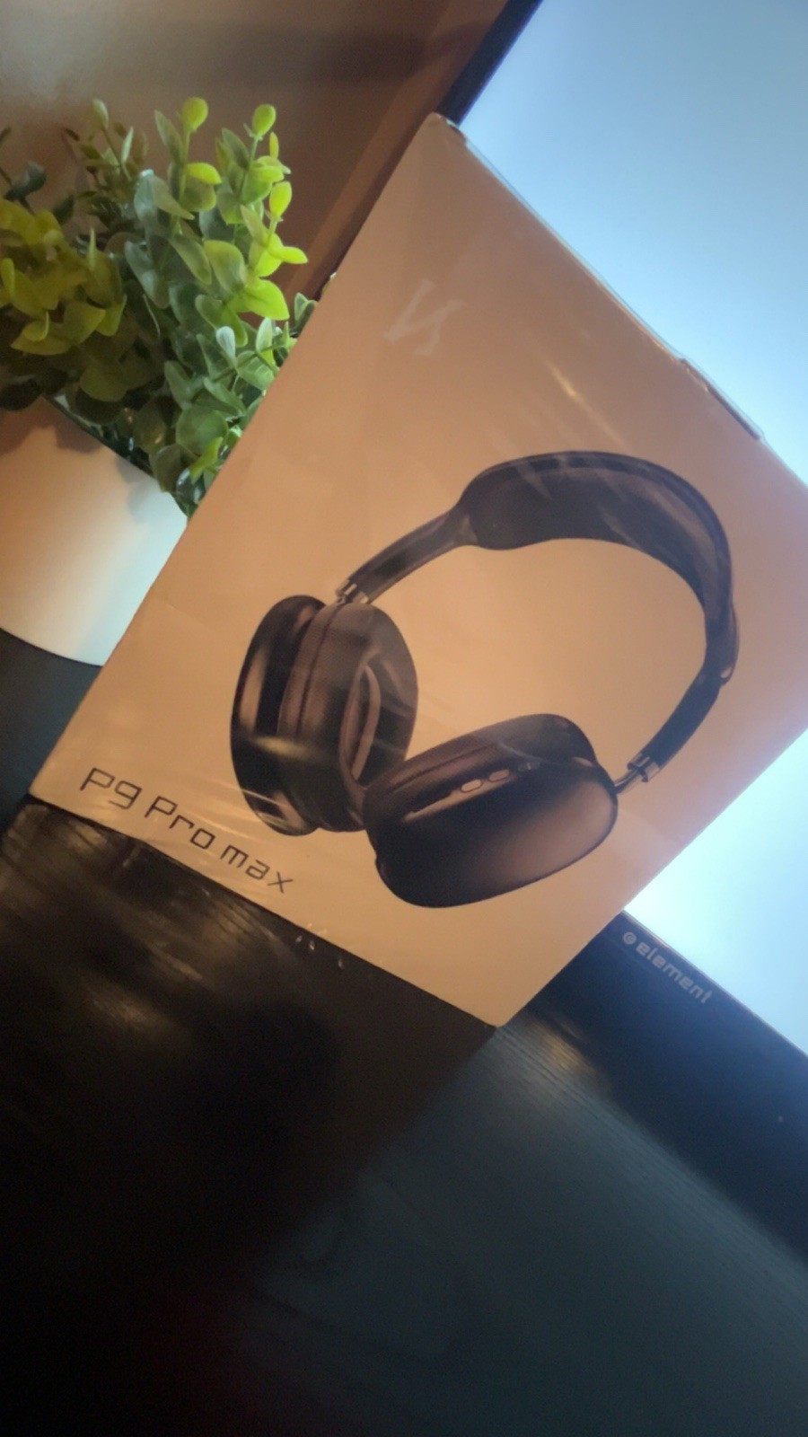 P9 Pro max Over-Ear Bluetooth Headphones Black 40mm Drivers Built-In Mic DJ