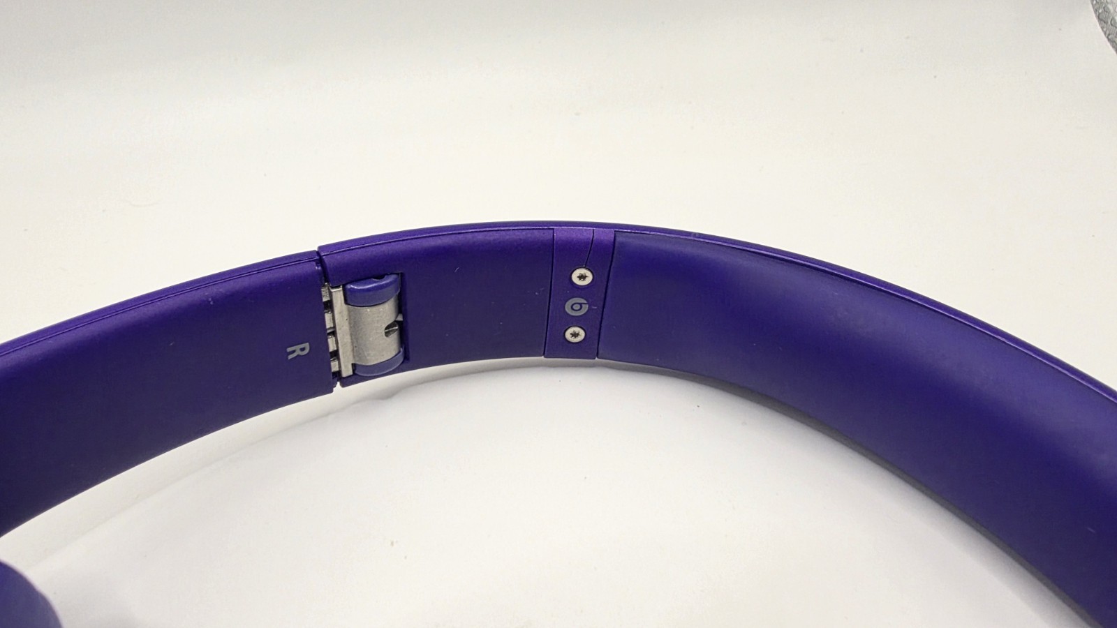 Beats by Dr. Dre Solo HD On-Ear Headphones Purple **Small Damage**
