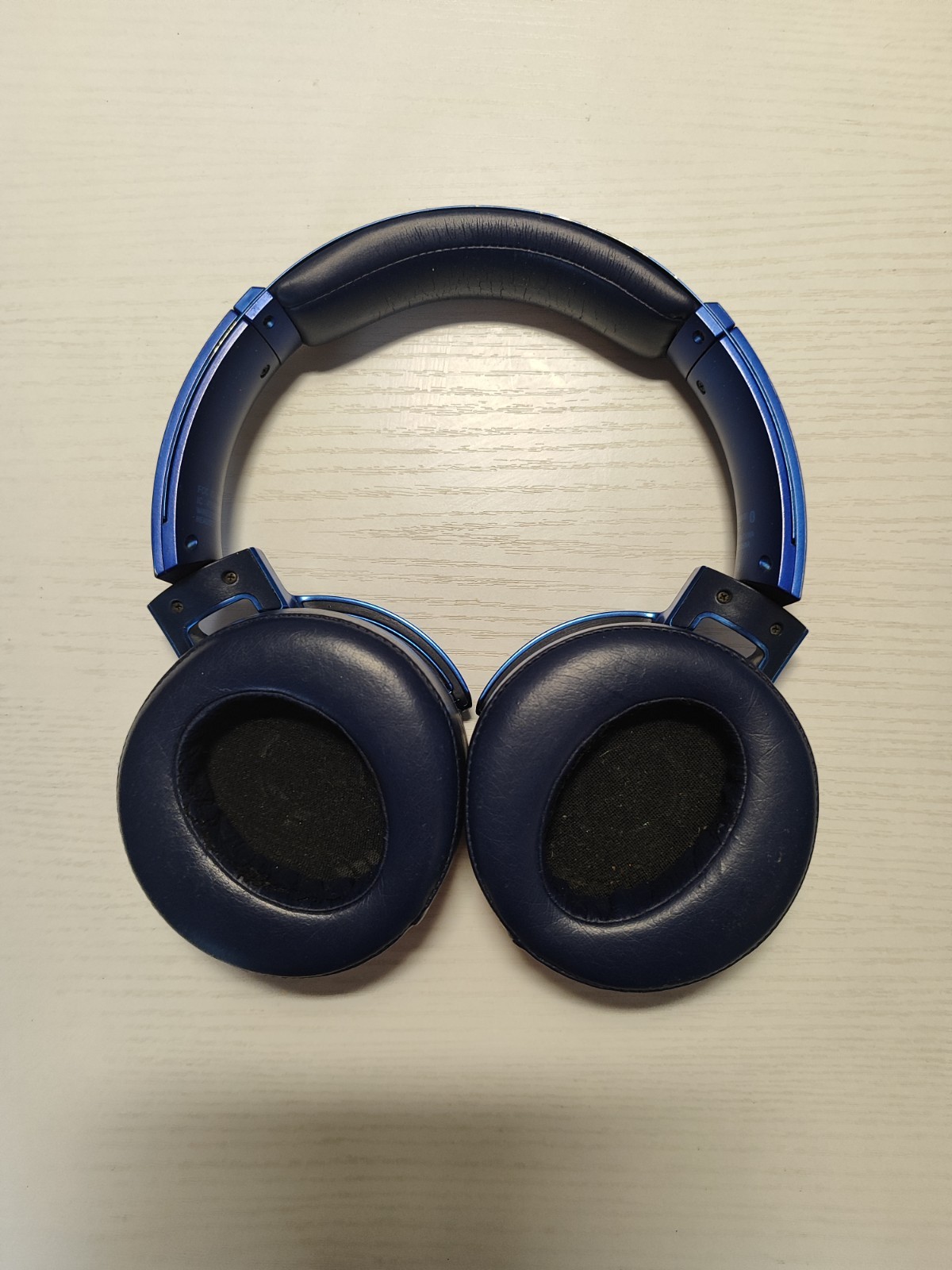 Sony XB950BT Extra Bass Wireless Bluetooth Headphones In Good Condition
