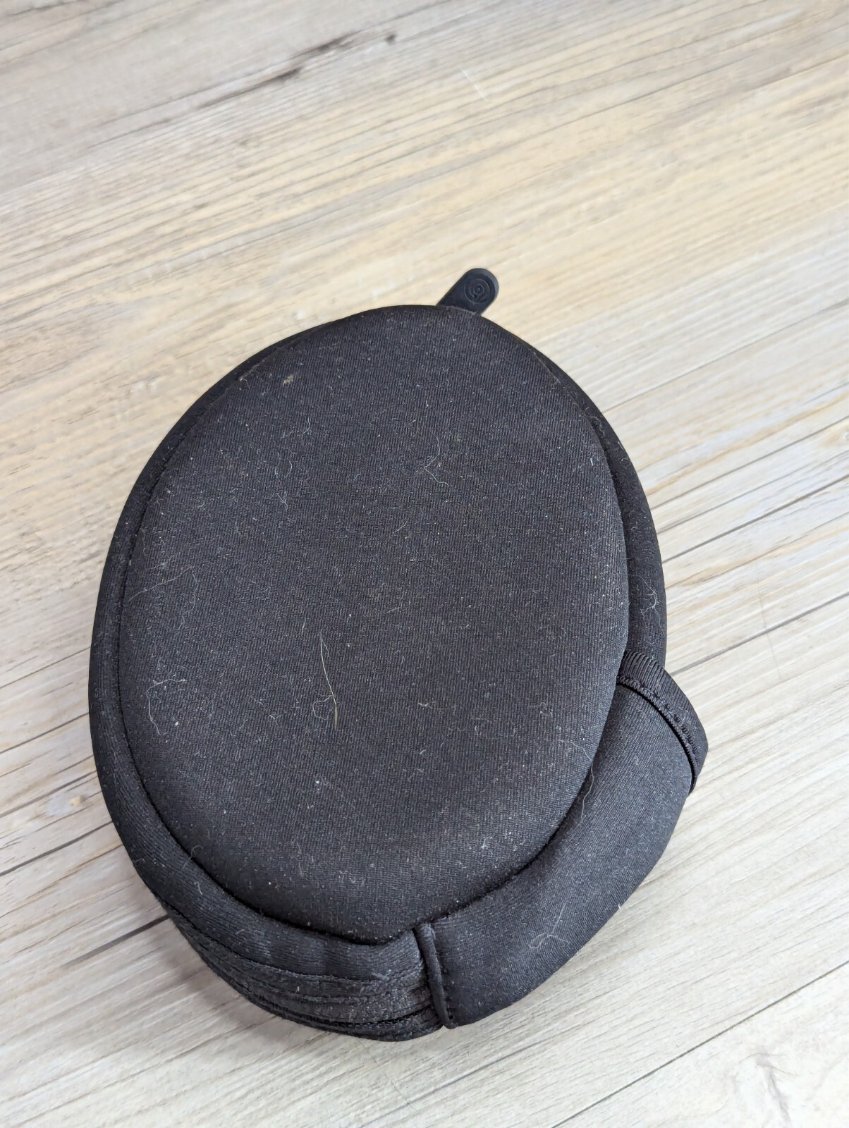 Beats by Dr. Dre Solo HD Black Over Ear Headphones 50″ Monster Cable Zipper Case