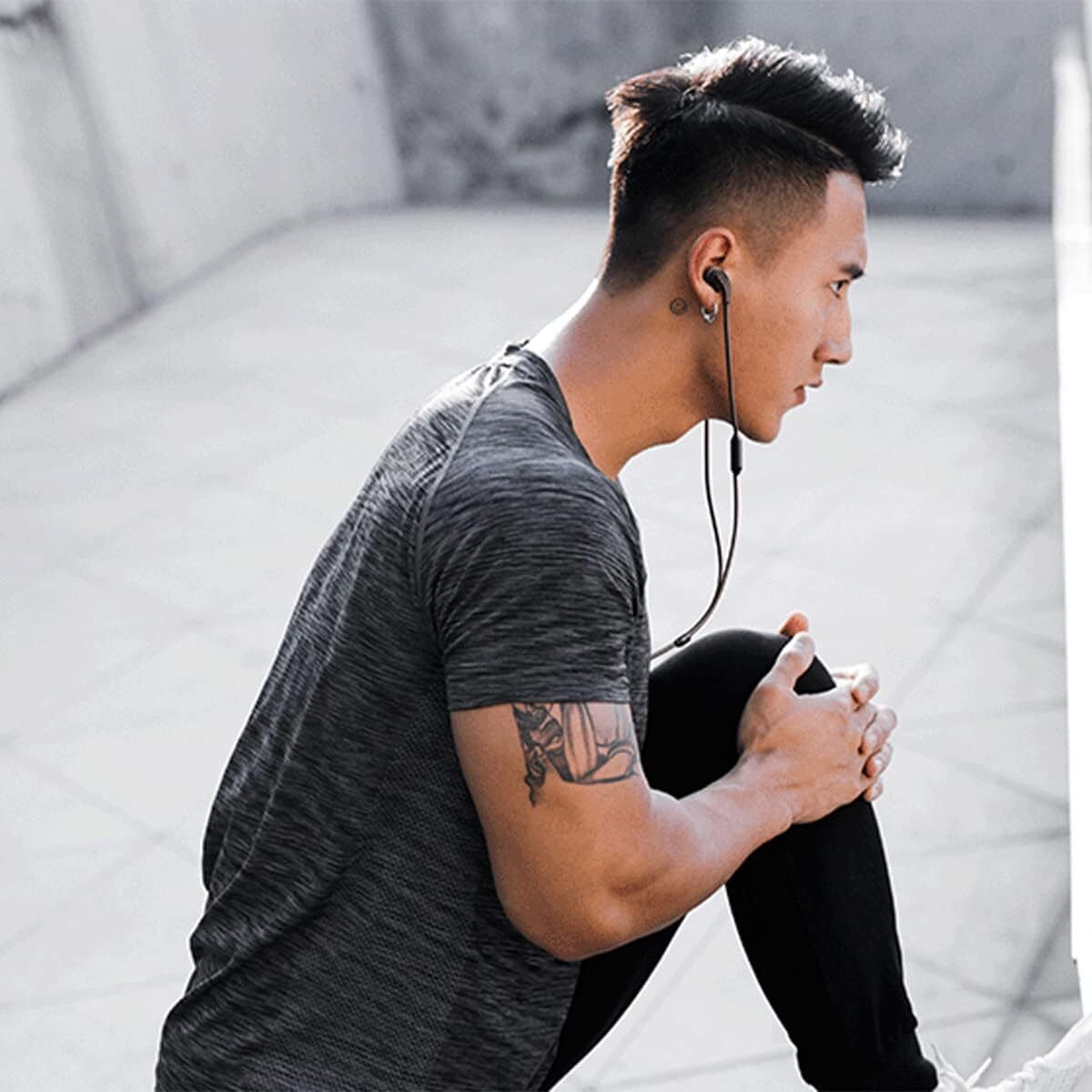 JBL Endurance Run 2 Wired – Waterproof Sport In-Ear Headphones (Black)