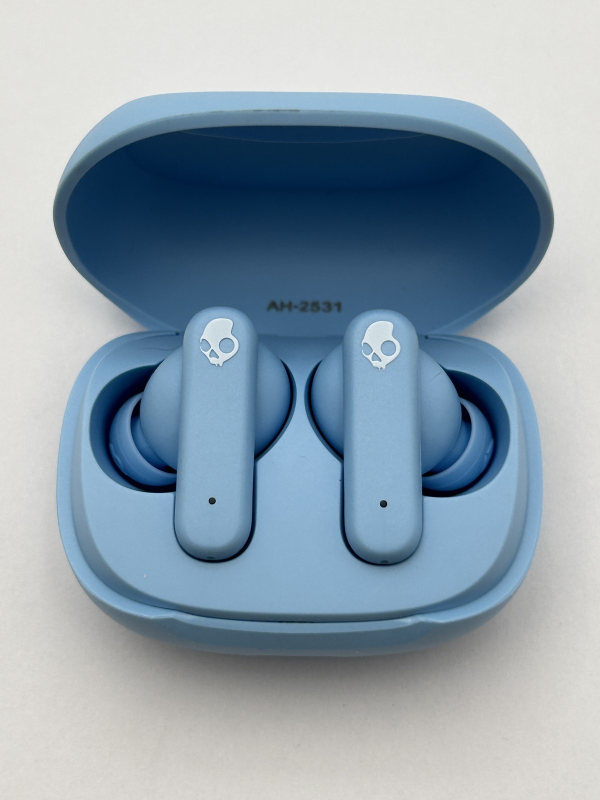 Skullcandy Smokin’ Buds Bluetooth Earbuds – Preppy Blue