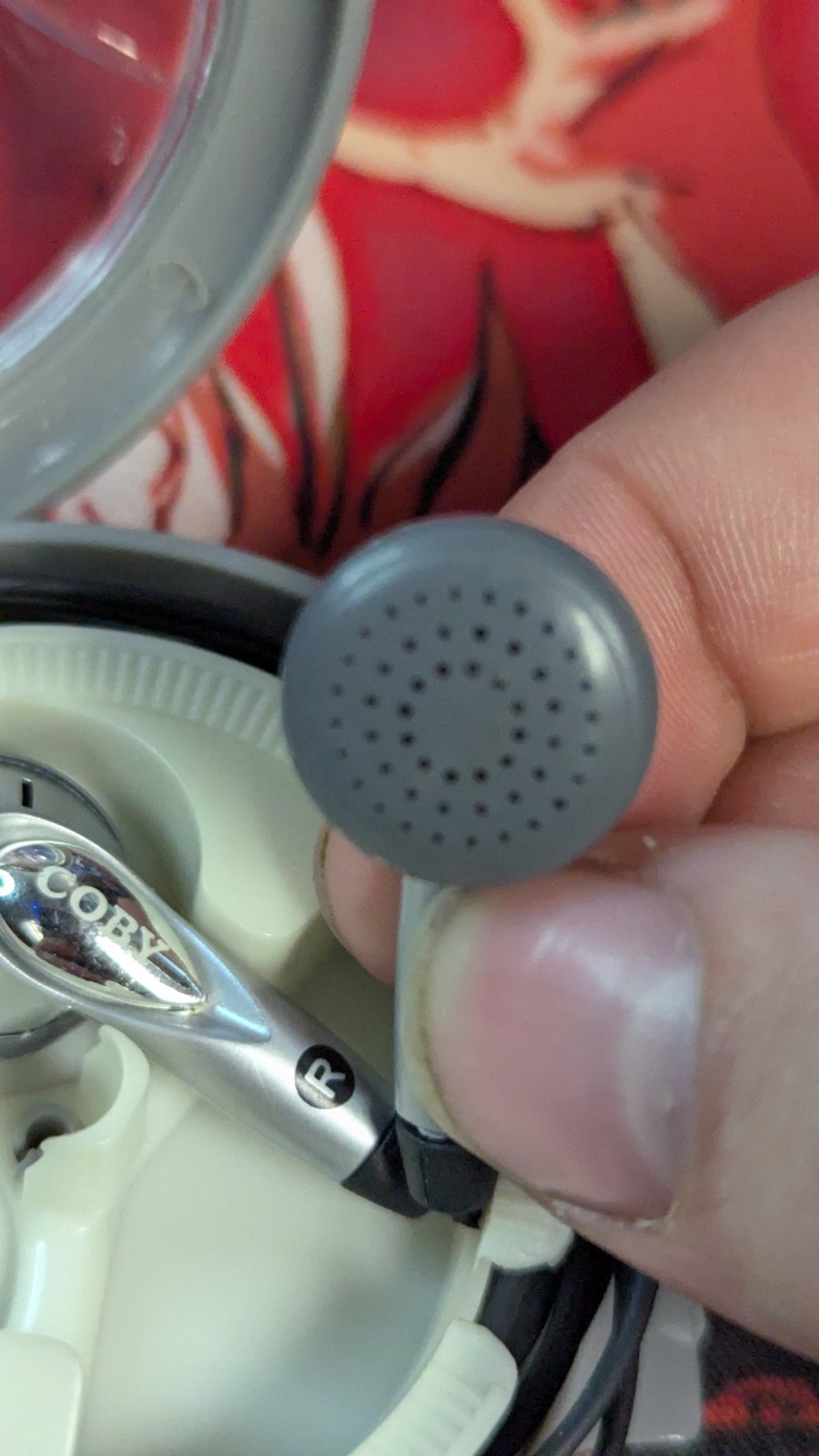 Coby Digital Stereo Earphone Lightweight In-Ear Silver CVE20 CV-E20