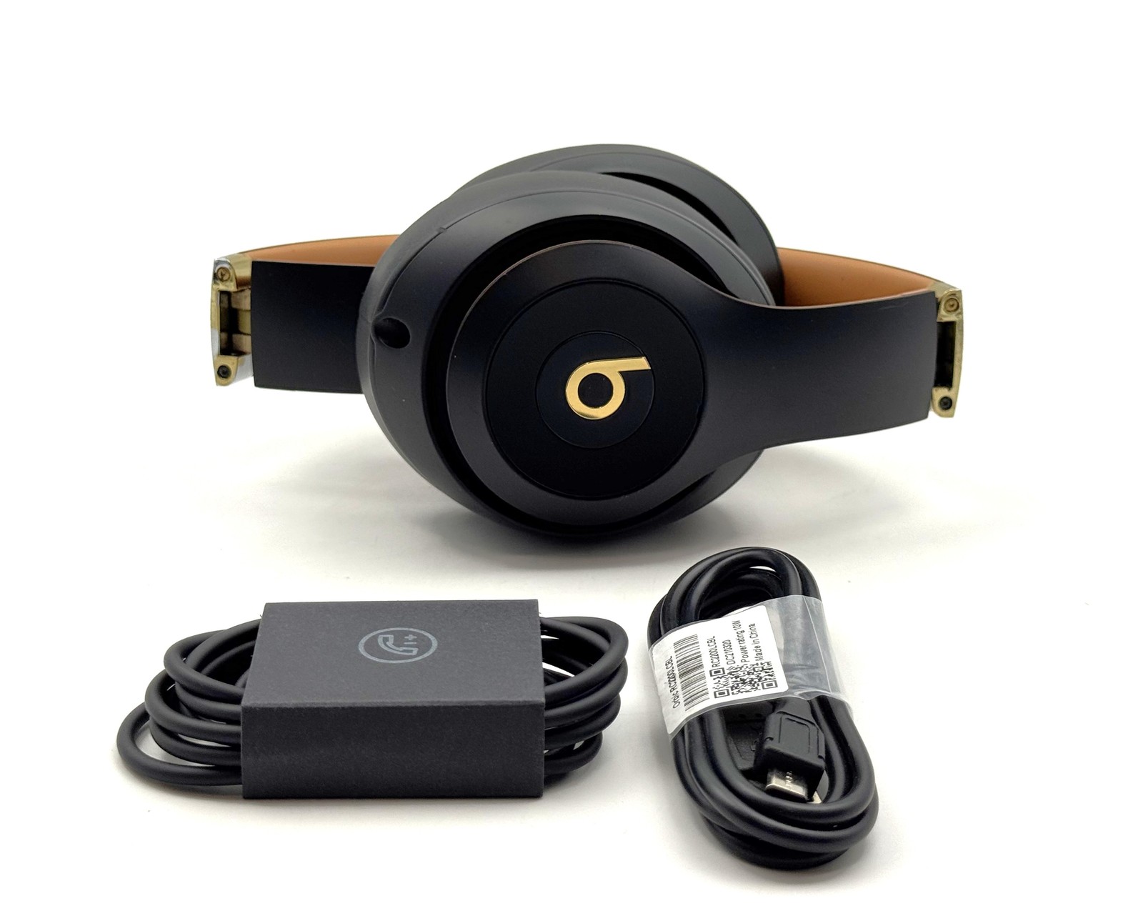 Beats Studio3 Headphones Skyline Collection – Midnight Black – NO CASE