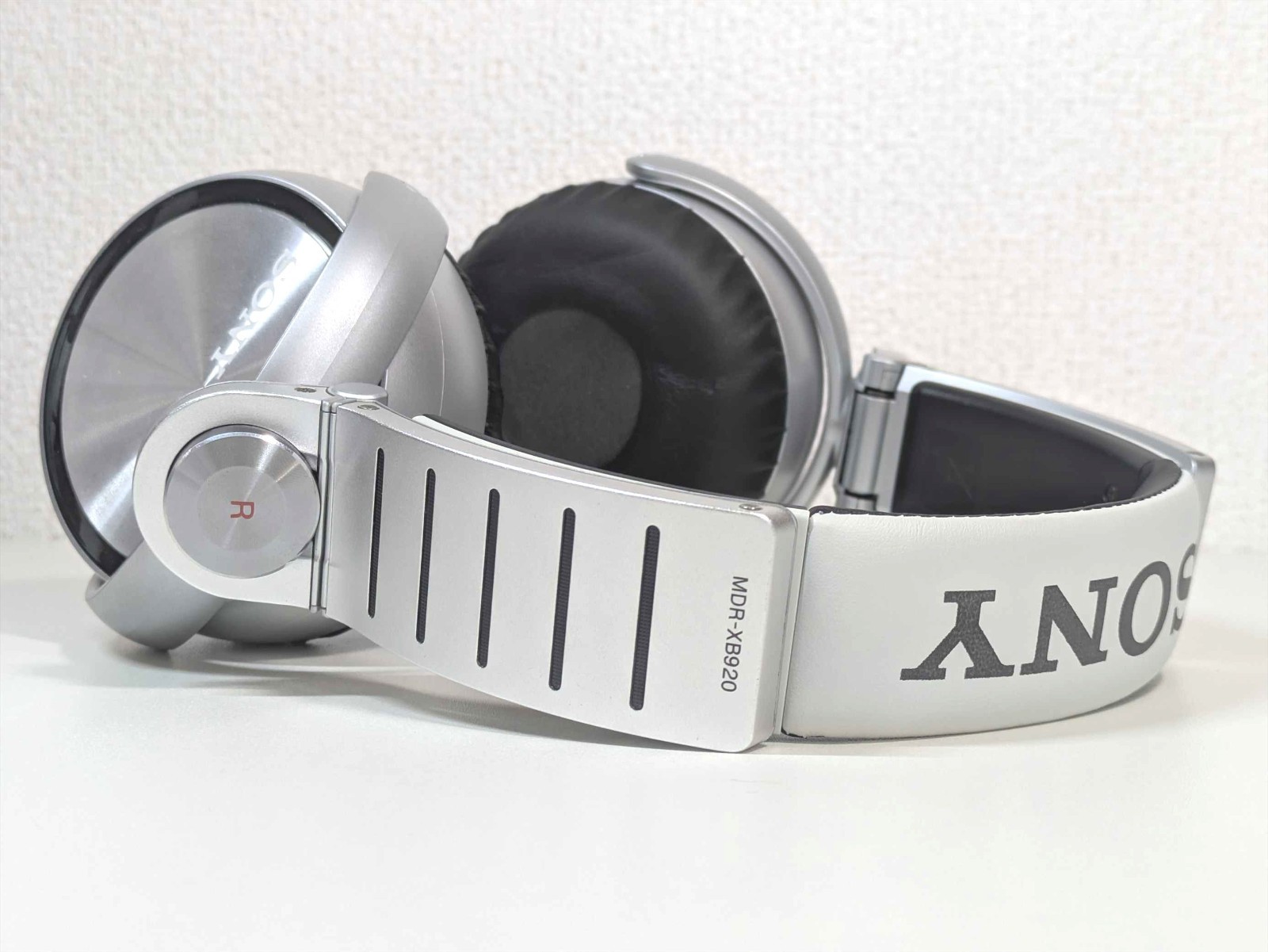 【NEAR MINT+】SONY MDR-XB920 EXTRA BASS Silver 50mm Driver Stereo Headphones JAPAN
