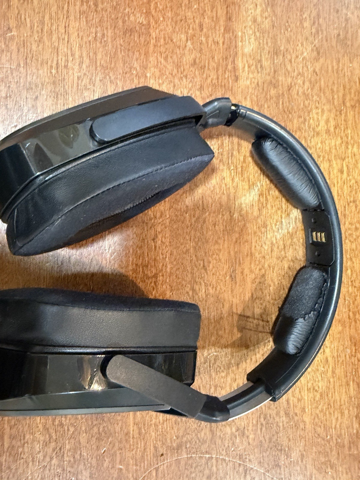 Sennheiser RS 175 TV Headphones -HDR 175 / TR 175 Receiver