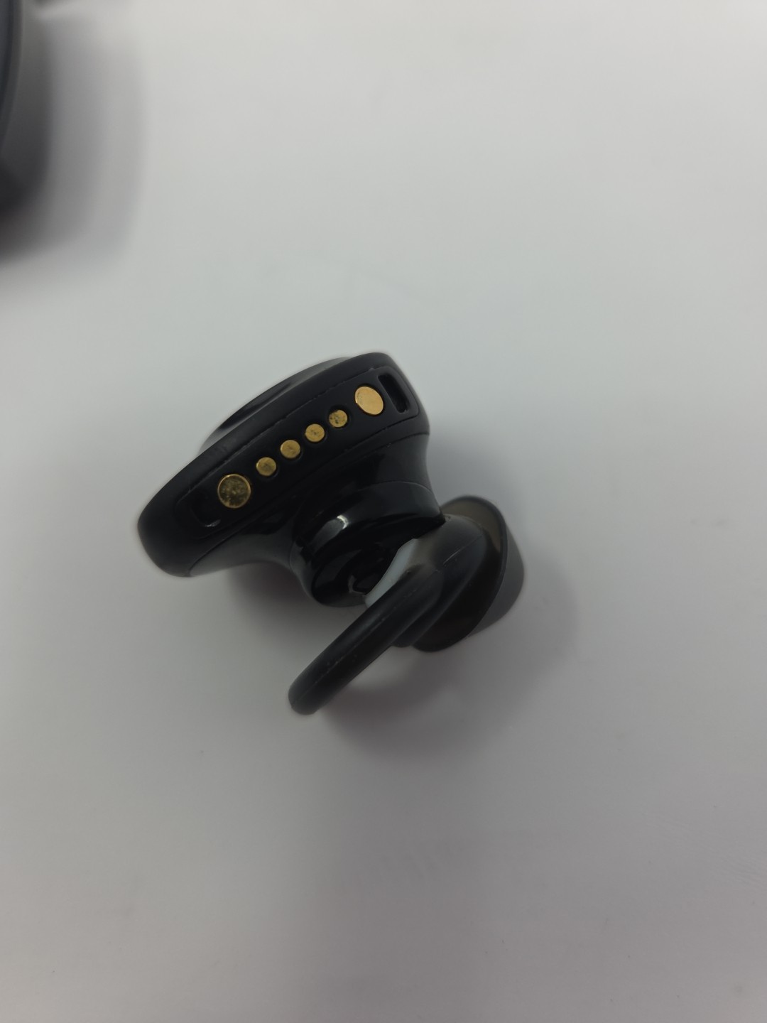 Bose SoundSport Free 423729 Earbuds Black True Wireless *READ*