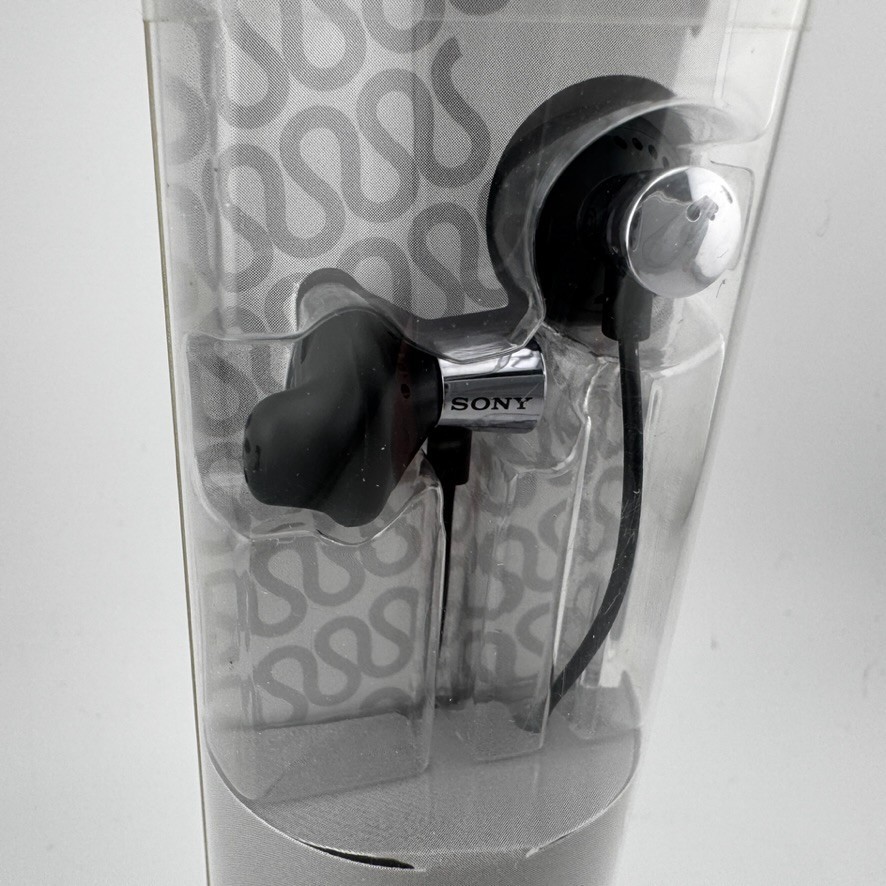 Sony MDR-ED12LP Stereo Headphones Heavy Bass Black Silver Earbuds NEW SEALED