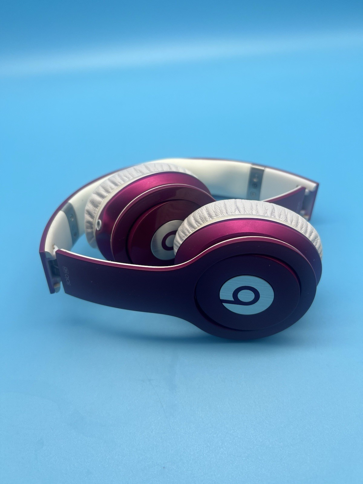 Beats Dr Dre Solo HD Metallic Magenta Headphones WIRED Case And Wire Included