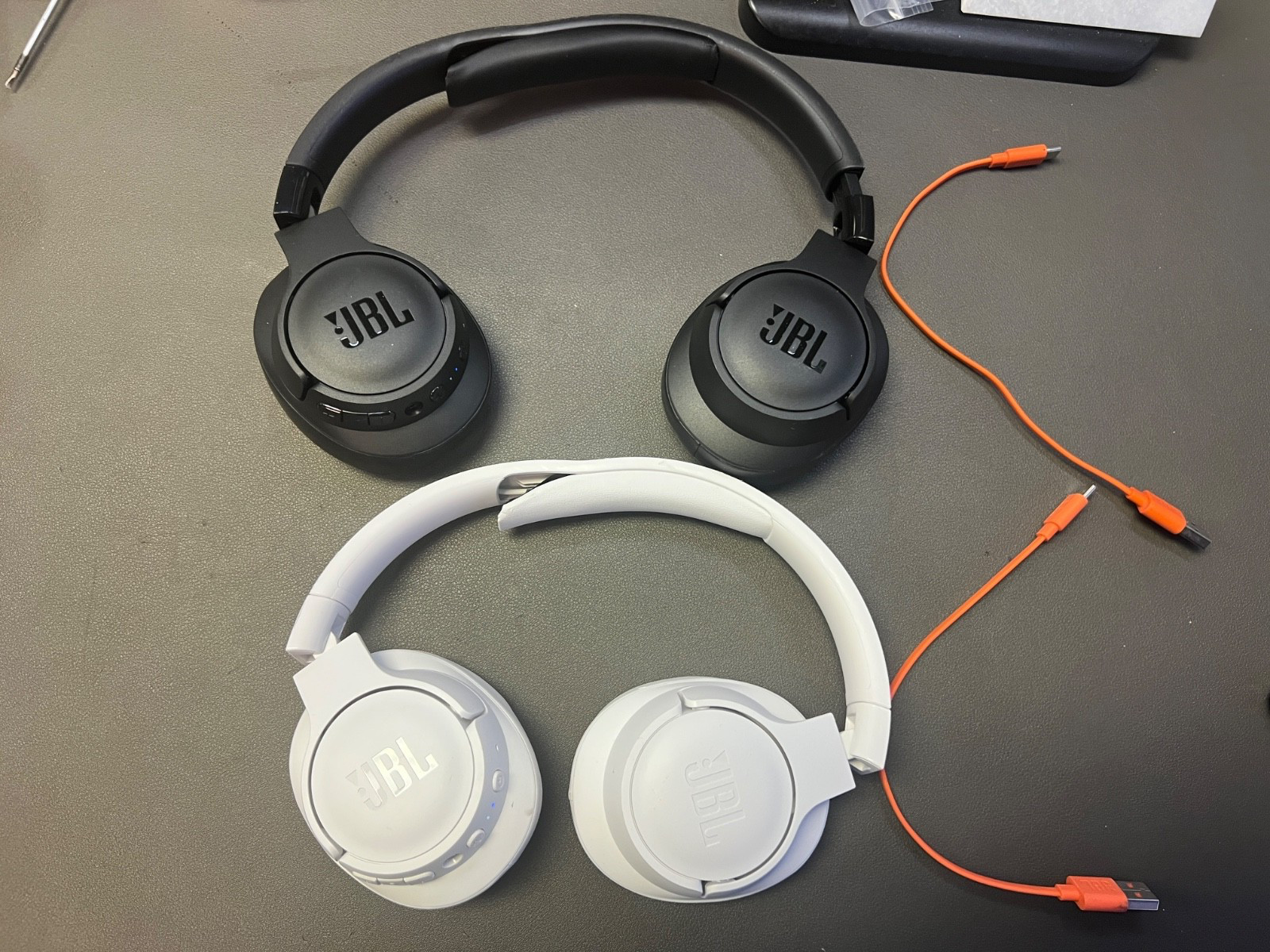 JBL Tune760NC LOT OF 2 – Active NC Bluetooth Headphones-BENT BUT WORKS!
