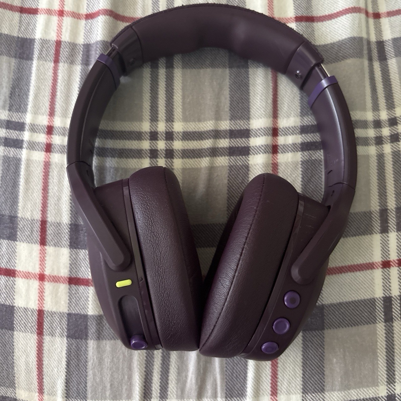 Skullcandy Crusher EVO White Bluetooth Wireless Over-the-Ear Headphones Purple