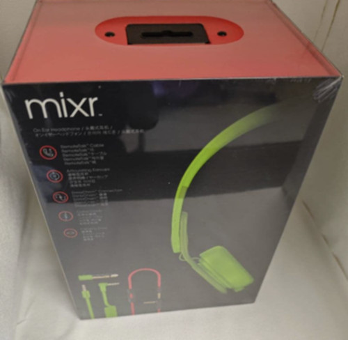 Beats by Dr. Dre mixr series Green Headphones DJ LIGHT WEIGHT, HEAVY SOUND