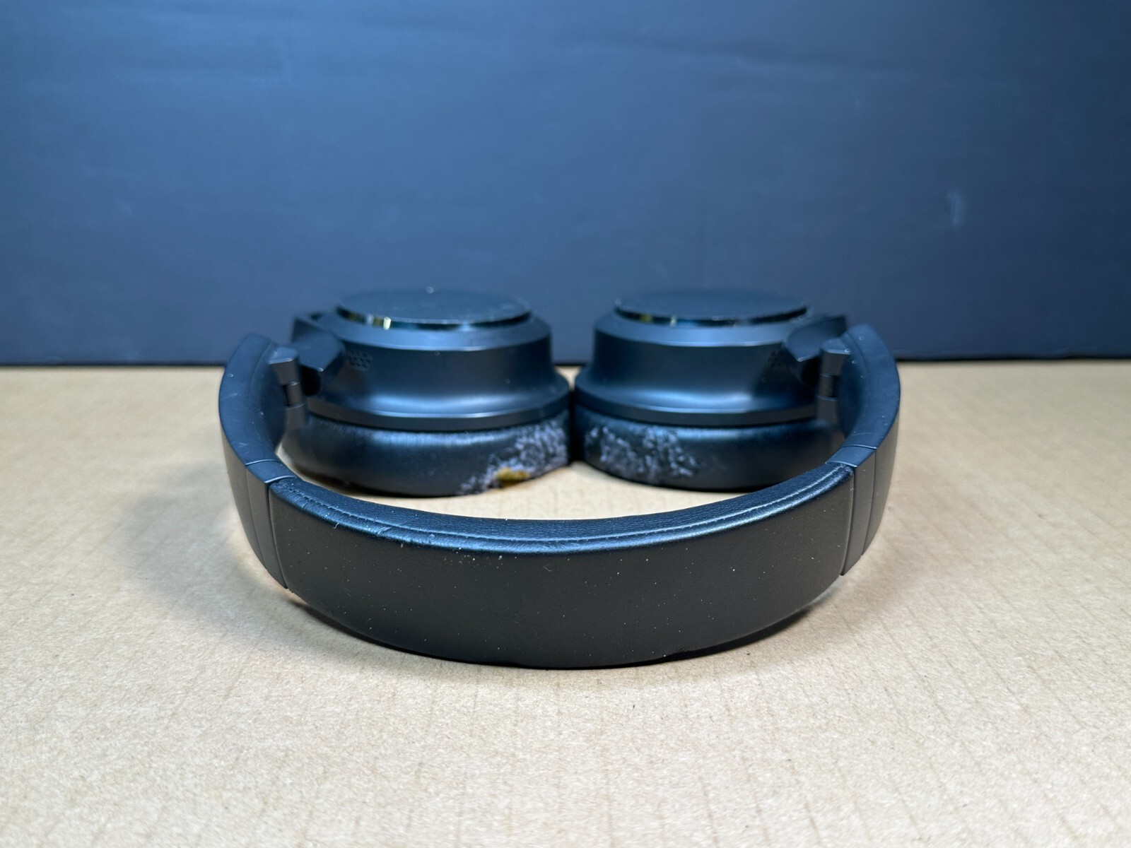 WYZE Noise Cancelling Wireless Over the Ear Bluetooth Headphones