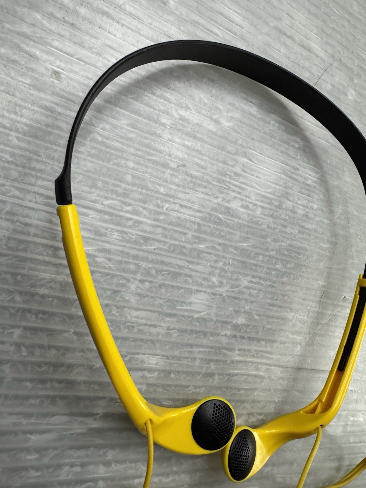 SONY MDR-W014 yellow Sports Walkman Stereo Headphones 3.5mm Jack