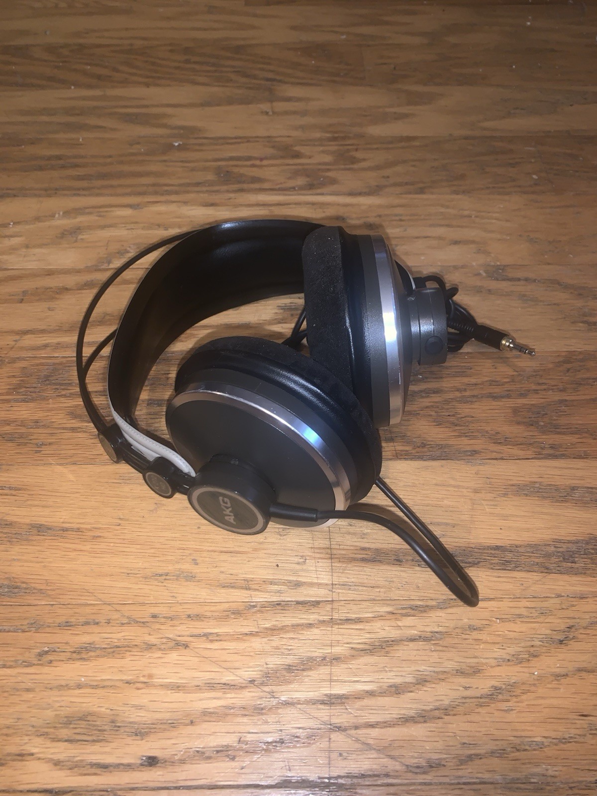 AKG K272 HD Over-Ear Corded Headphones Made Austria EUC