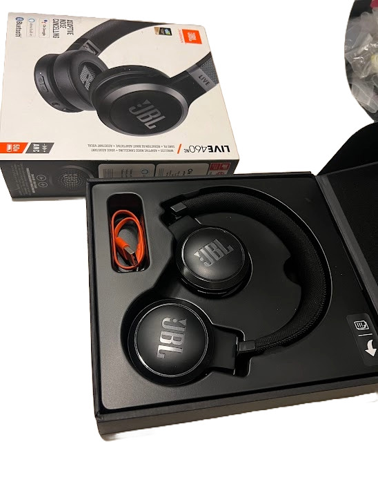 JBL Live 460NC Wireless On the Ear Noise-Canceling Headphones – Black