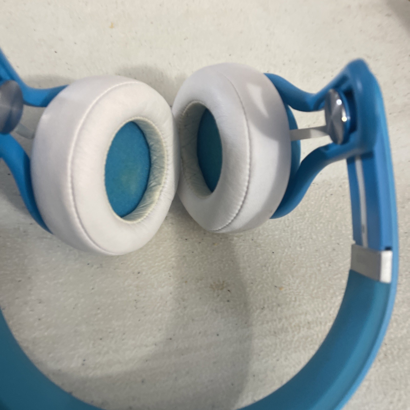 Beats by Dr. Dre Mixr Mixer On-Ear Wired DJ Headphones Baby blue Limited