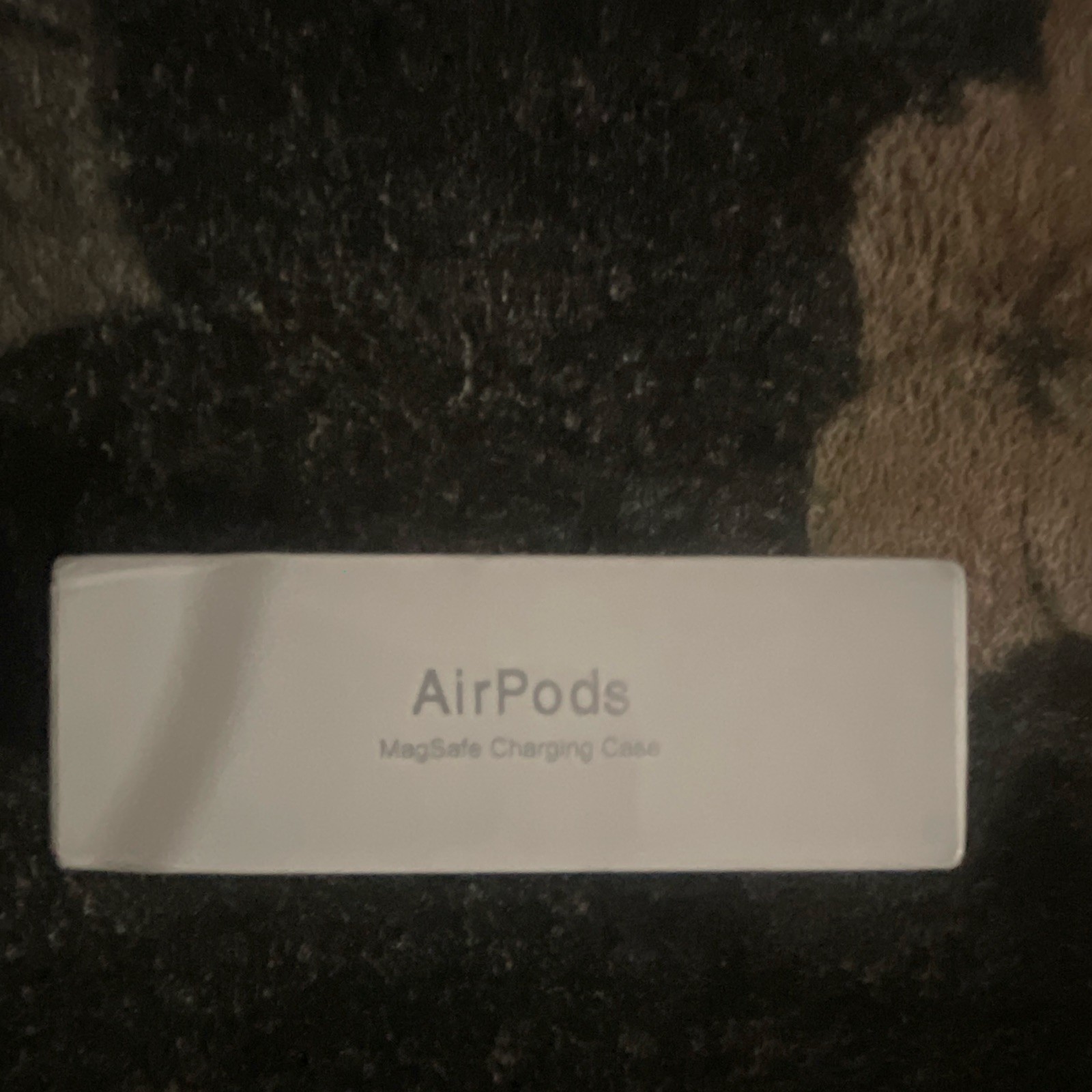 Apple AirPods 3rd Gen White MagSafe Charging Case MME73AM/A
