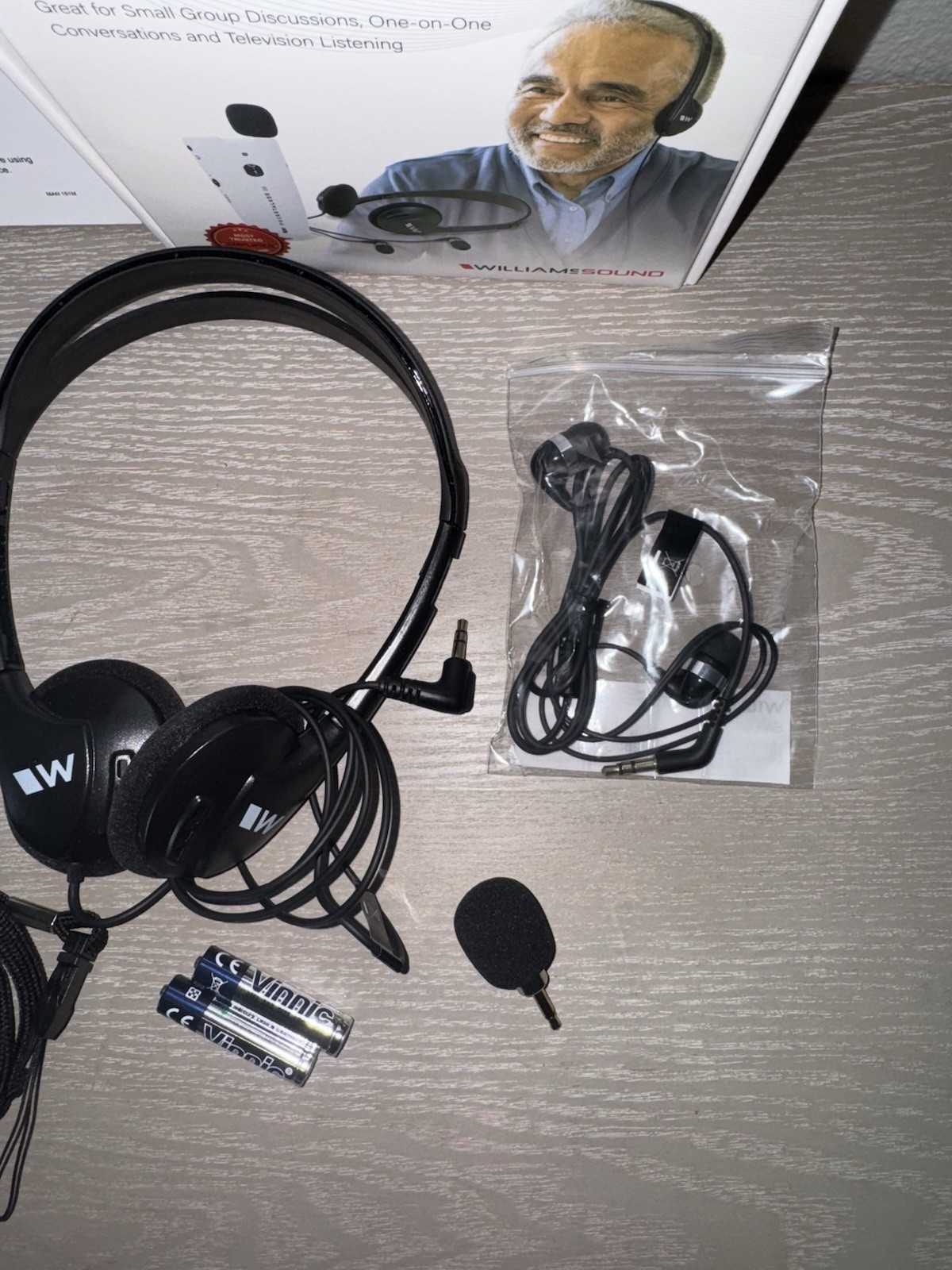 Williams Sound Pocketalker 2.0 Personal Hearing Amplifier Kit – Bundle