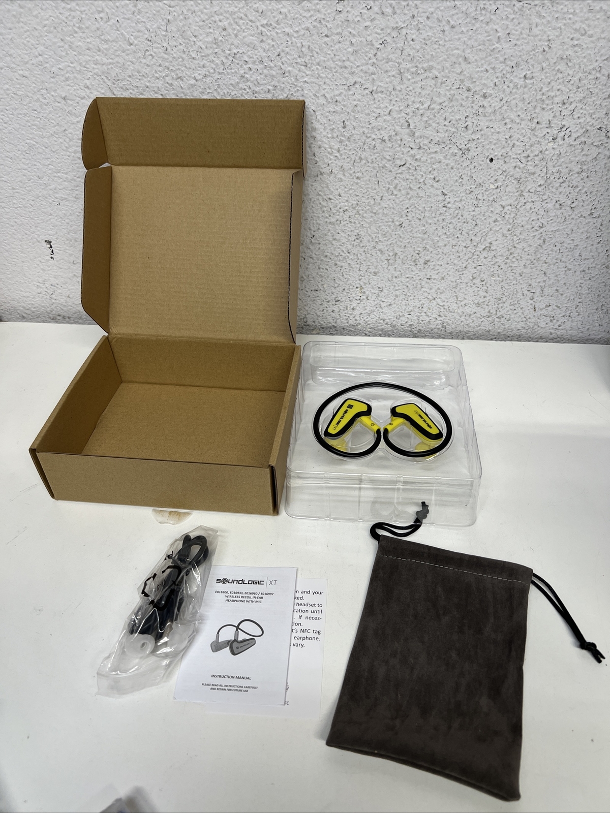 Box of 10 SoundLogic Recoil Bluetooth Headphones Earphones Nextgen Sport Yellow