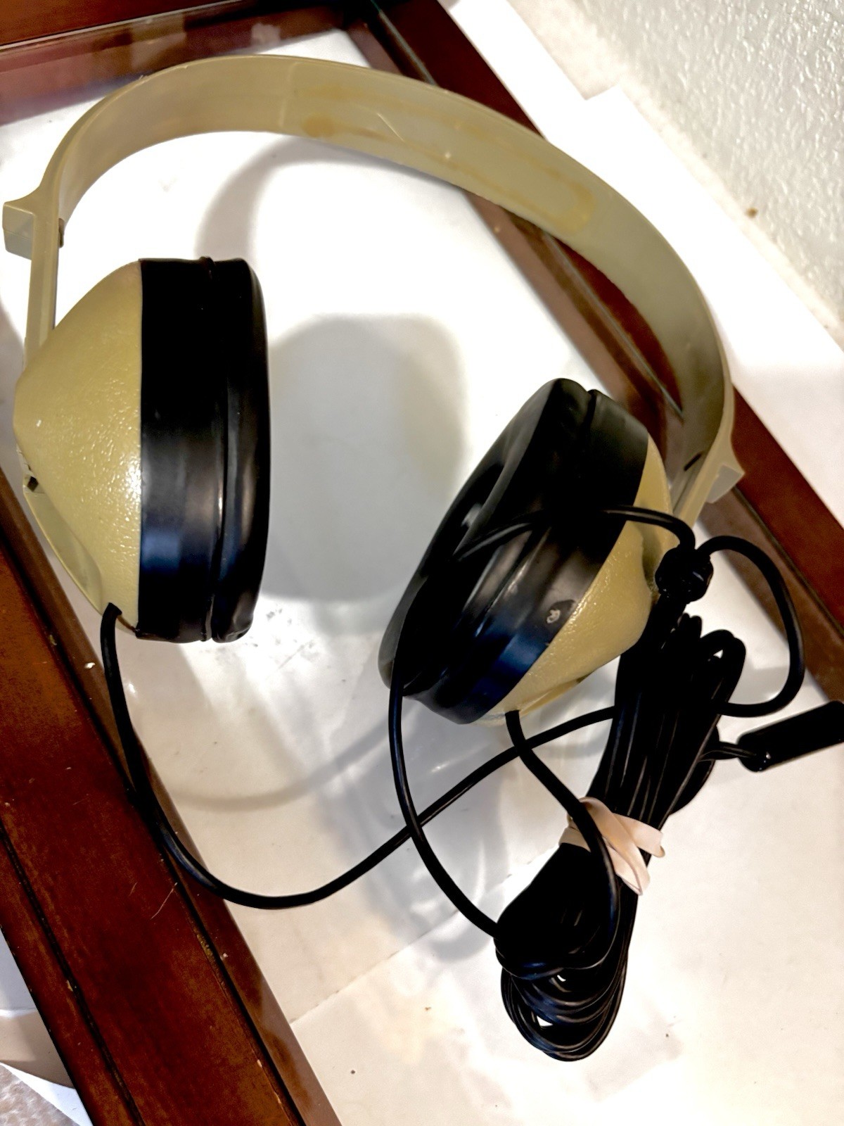 Retro Audio Koss K/7 Rhythm Beige 70’s Stereo phone Headphones Audio Equipment
