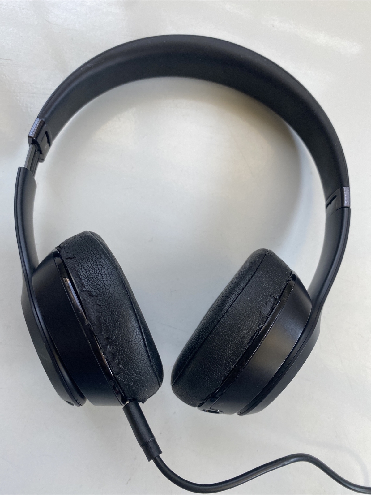 Beats by Dr. Dre Solo3 Over the Ear Headphone – Gloss Black