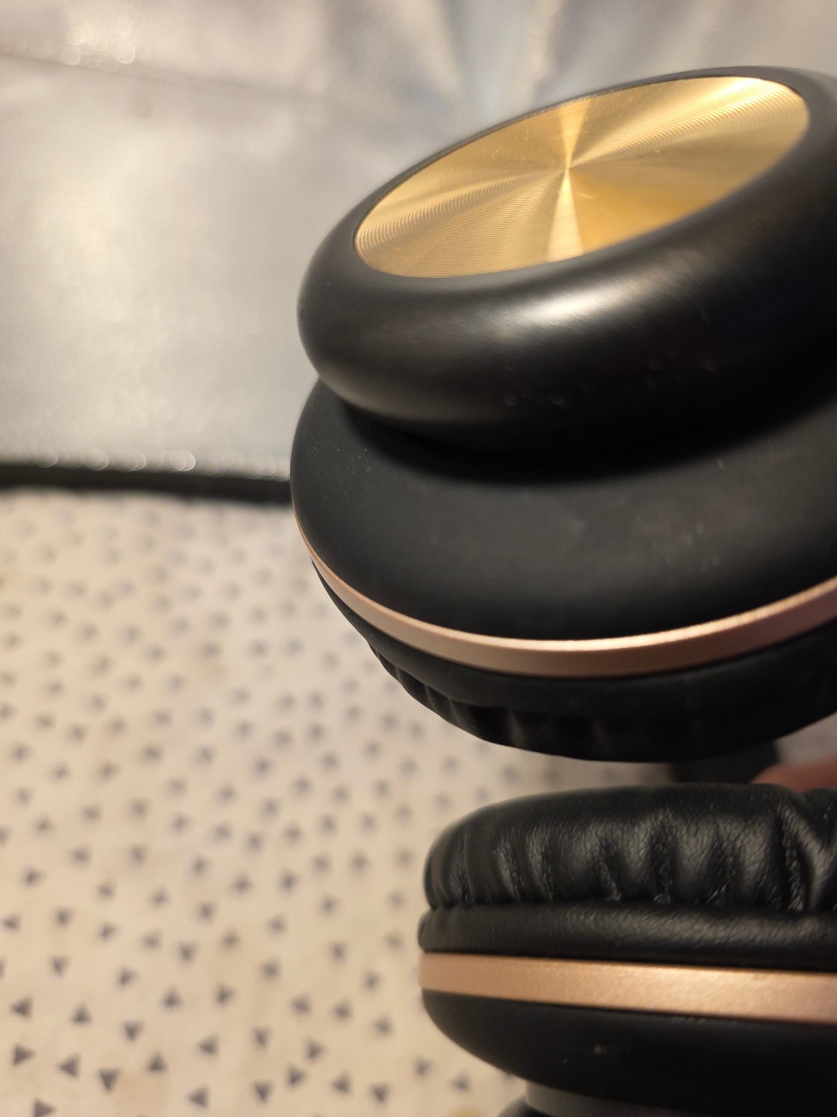 Hype Vinyl Pro Wireless Headphone bluetooth wireless headphones I think Unbrande