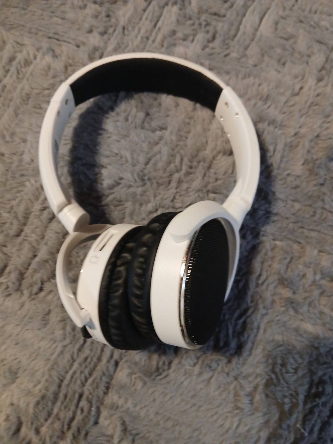 Modern Vtg iJoy Matte White Wireless Bluetooth Headphones Over-Ear L-100 🎧🔊