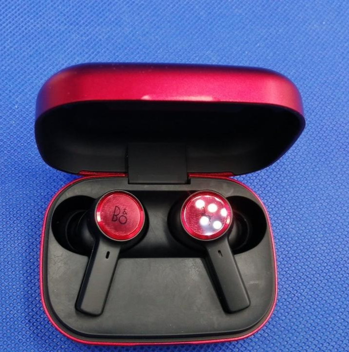 Bang and Olufsen Beoplay EX Ferrari Edition Wireless Earbuds Bluetooth ANC Case