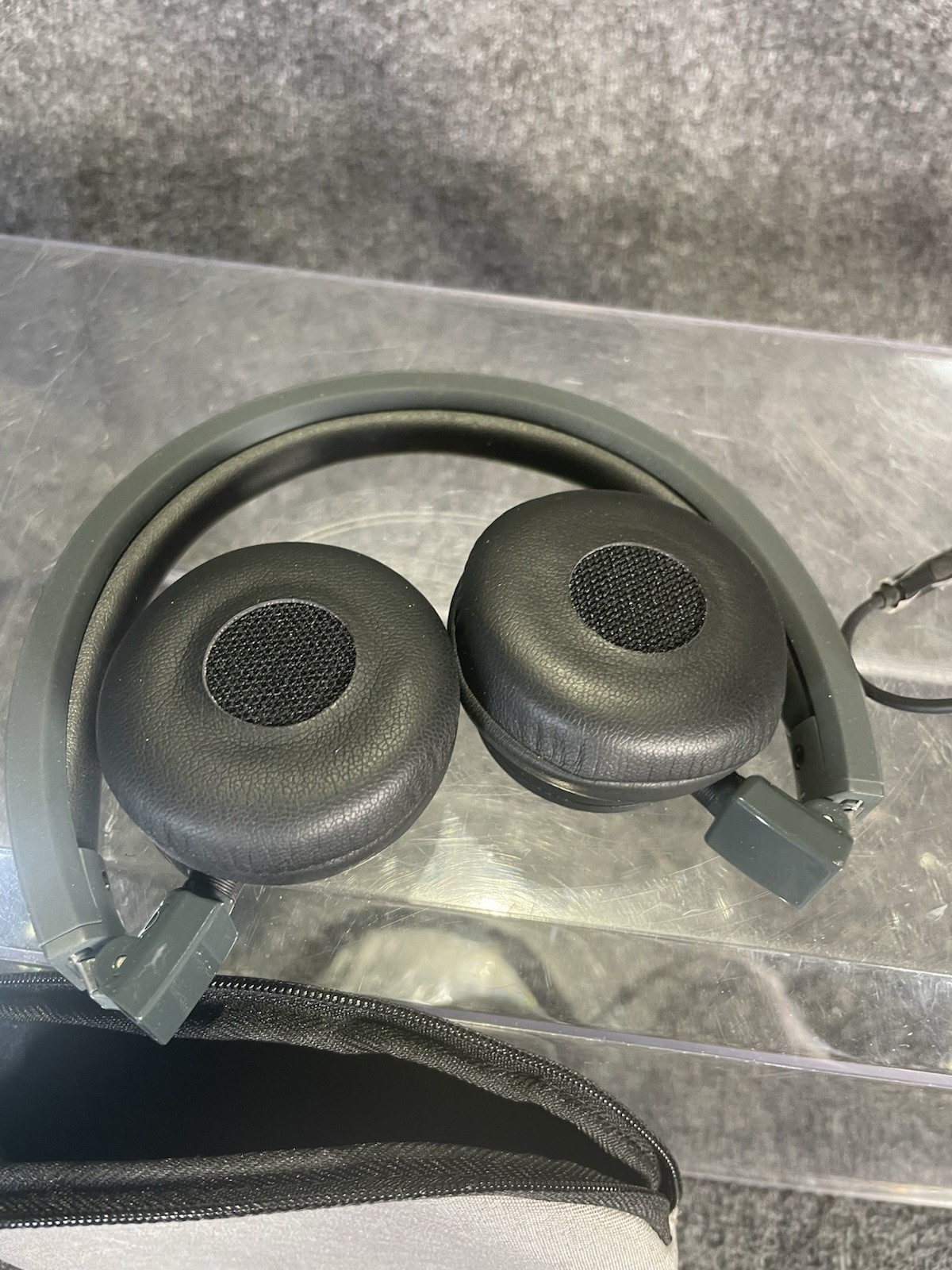 Subaru Harman Kardon High Performance Foldable Mini Headset Works Great