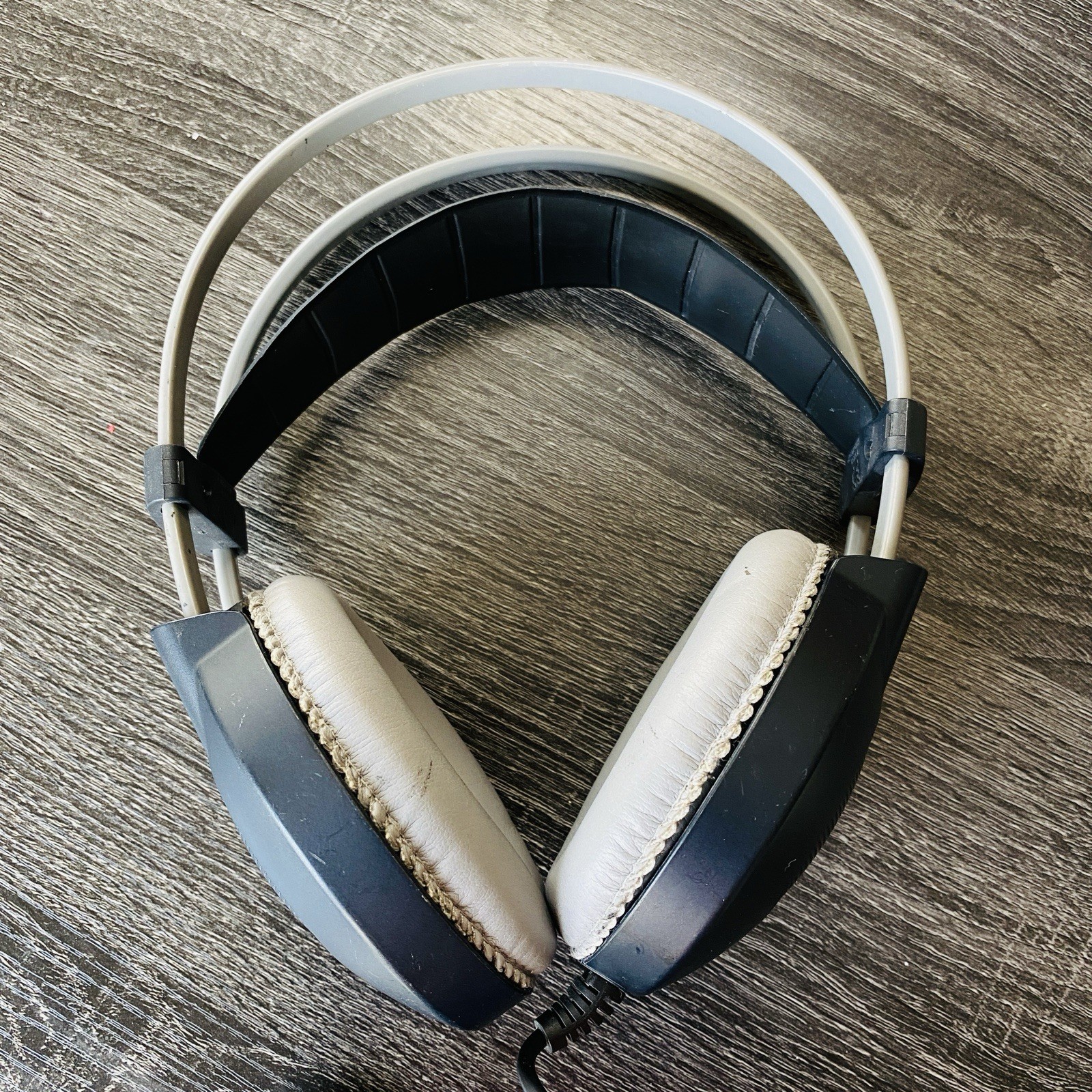 AKG M 80 MkII Mark 2 Mk2 Stereo Headphones Semi-open 3.5mm Tested Working