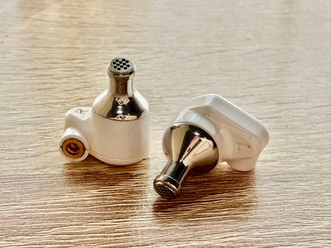 Campfire Audio VEGA 2020 In-Ear Monitor Earphones w/Box White Color Used Japan