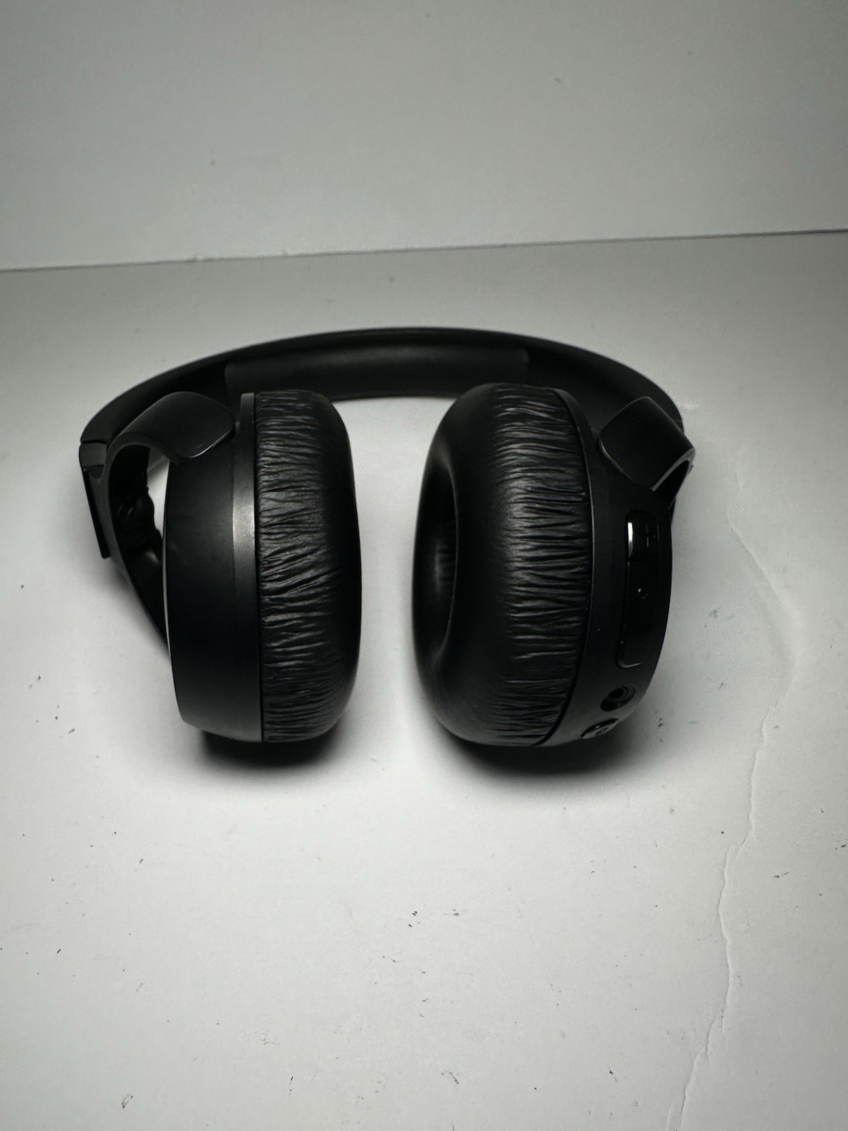JBL TUNE 670NC BLUETOOTH HEADPHONES (P19013378)